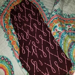 Lularoe breast cancer leggings